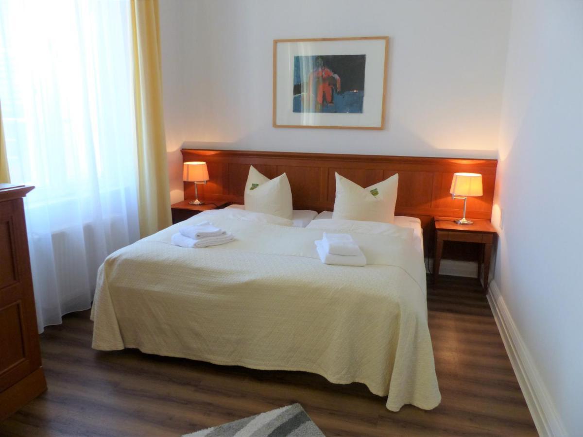 Hotel Vierseithof 卢肯瓦尔德 外观 照片