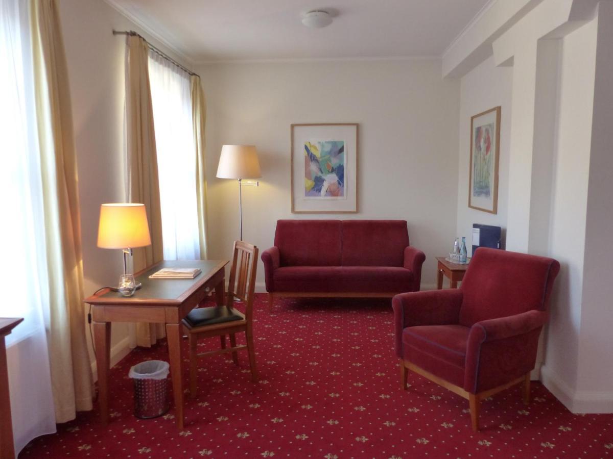Hotel Vierseithof 卢肯瓦尔德 外观 照片